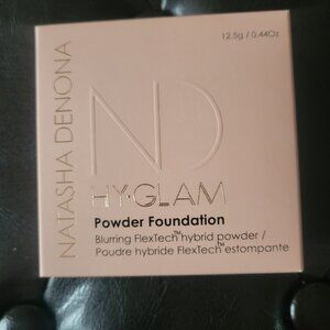 NATASHA DENONA HY-GLAM POWDER FOUNDATION N2